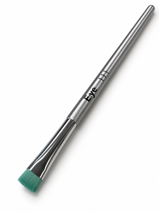 E:YE Flat Top Shadow Brush 111