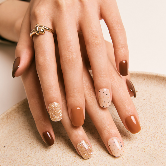 DASHING DIVA Magic Press Regular Round Mani Mocha Brown MDR3F042RR