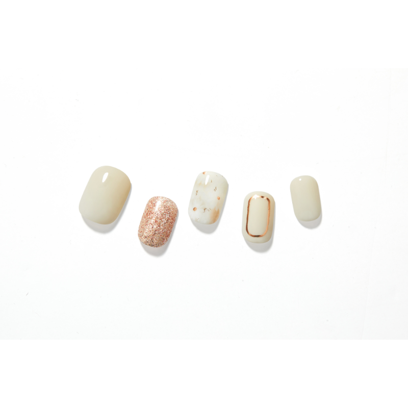 DASHING DIVA Magic Press Mani Golden Lady MGL3P068RR