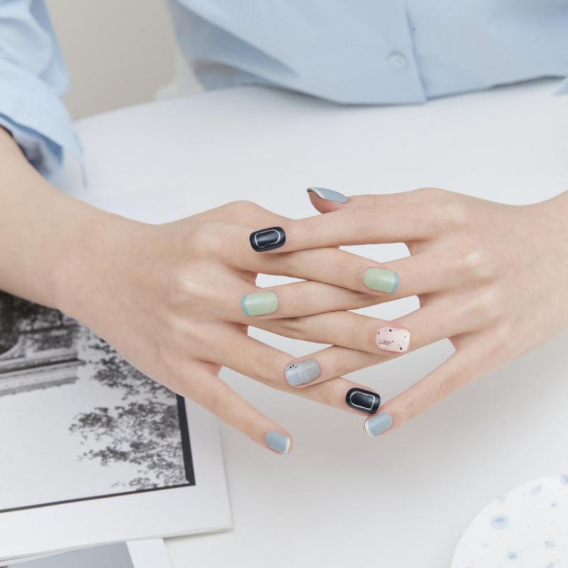 DASHING DIVA Magic Press Mani Misty City MGL3P072RR