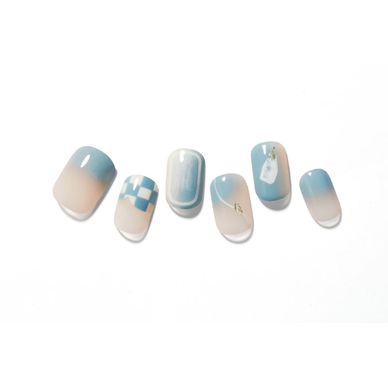 DASHING DIVA Magic Press Mani Sky Film MGL3P075RR