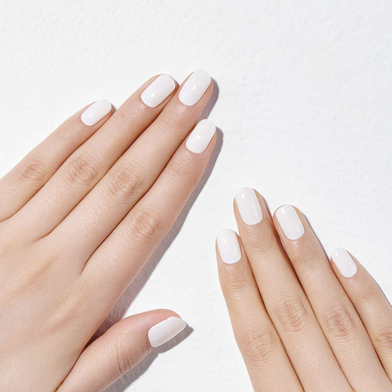 DASHING DIVA Glaze Mani White Syrup ZMC102
