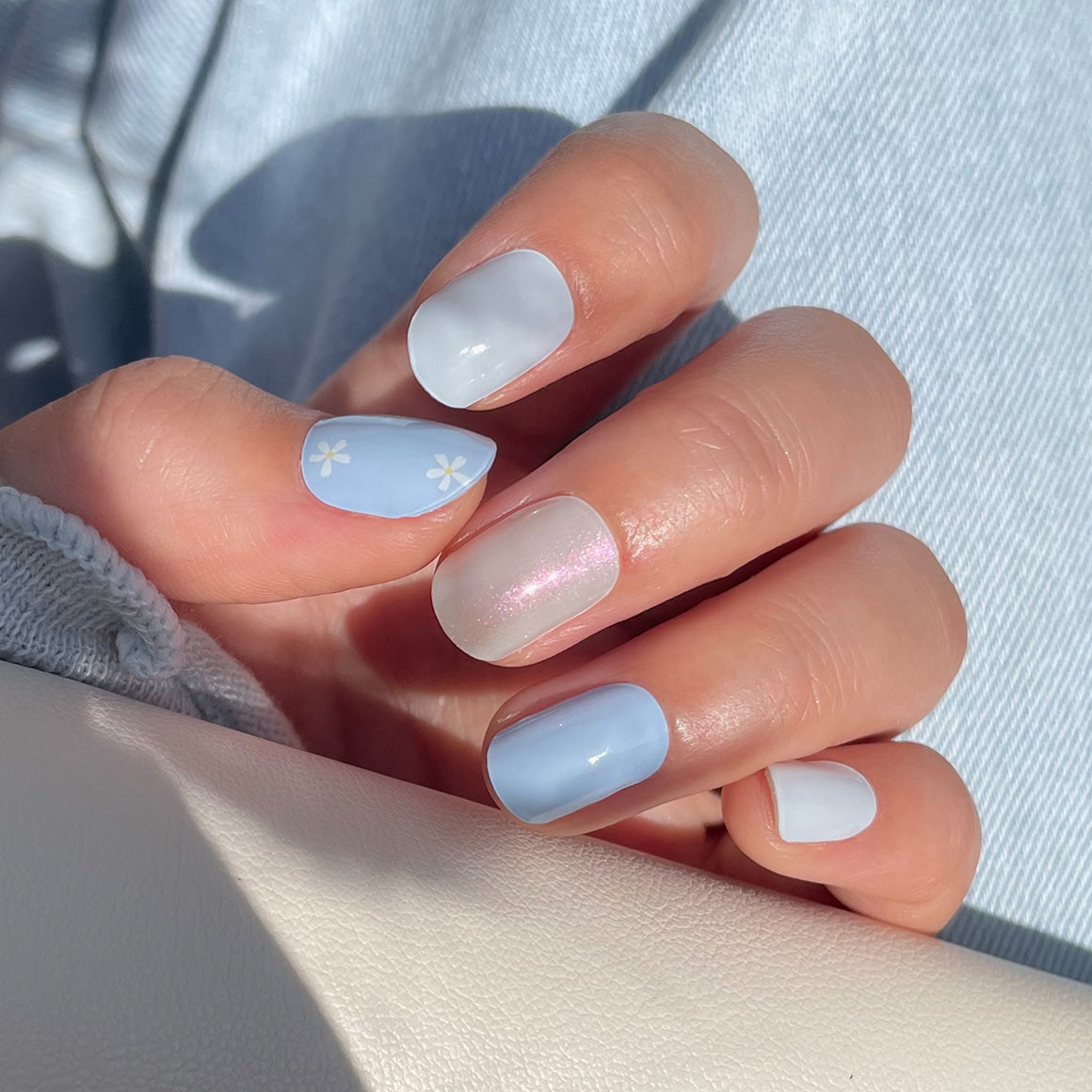 DASHING DIVA Glaze Mani Sky Bloom ZMA076