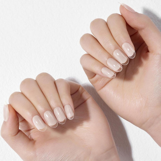 DASHING DIVA Magic Press Glass Edge Long Oval Mani Cream Glass Edge MWK043OL