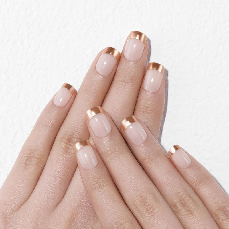 DASHING DIVA Magic Press Soft Metallic Mani Rose Gold Slim French MWK014