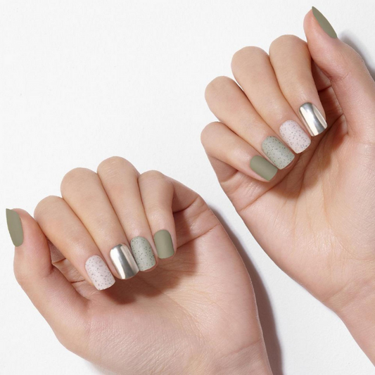 DASHING DIVA Magic Press Sand Nail Mani Silver Metal Sand MWK012