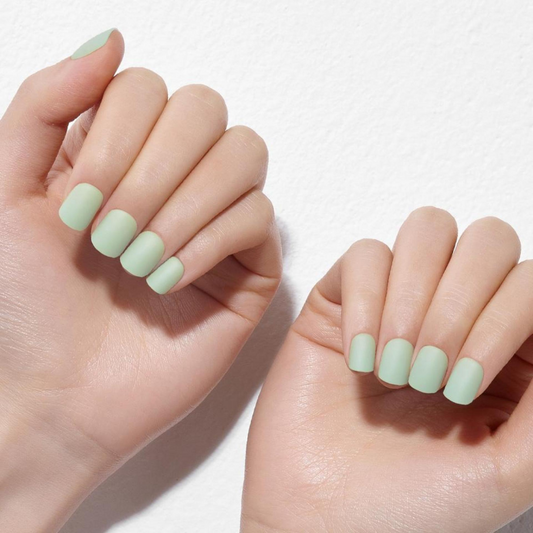 DASHING DIVA Magic Press Color Series Short Mani Urban Mint MDR903SS