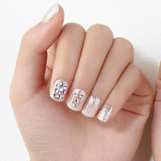 DASHING DIVA Magic Press Big Stone Glitter Bomb Short Mani Shine Blanc MDR865PS