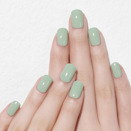 DASHING DIVA Magic Press Healing Green Mani Milky Green MWK111RR