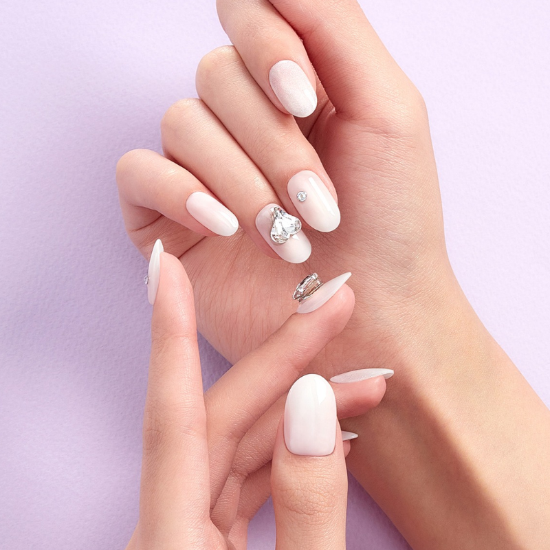 DASHING DIVA Magic Press Long Oval Mani Heart Beam MDR2F086PO