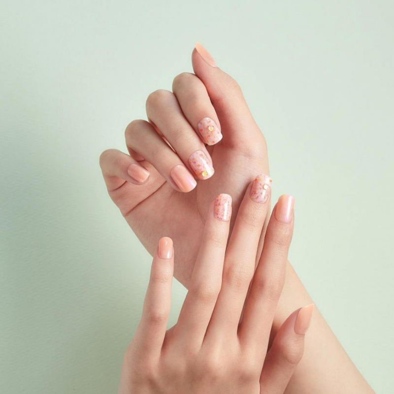 DASHING DIVA Magic Press Mani Dear Darling MGL126RR