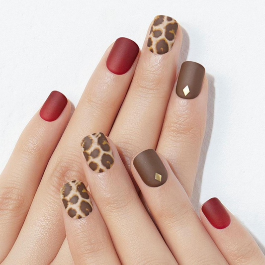 DASHING DIVA Magic Press Autumn Closet Short Mani Burgundy Leopard MDR802SS