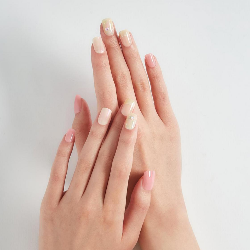 DASHING DIVA Magic Press Mani Sweet Cotton Candy MGL118
