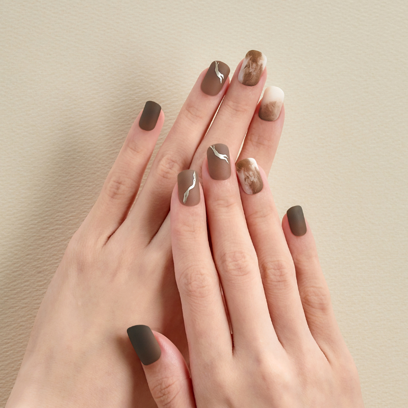DASHING DIVA Magic Press Regular Round Mani Ash Mocha Latte MGL2F011RR