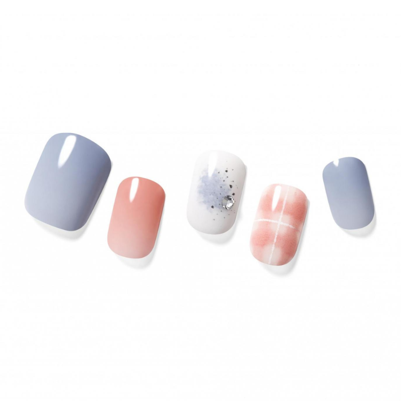 DASHING DIVA Magic Press Regular Round Mani Coral to Blue MGL2W026RR