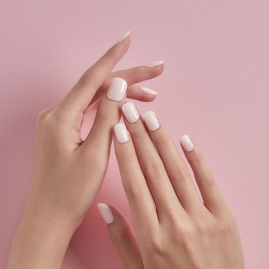 DASHING DIVA Magic Press Regular Round Mani Marshmallow MDR2F076RR