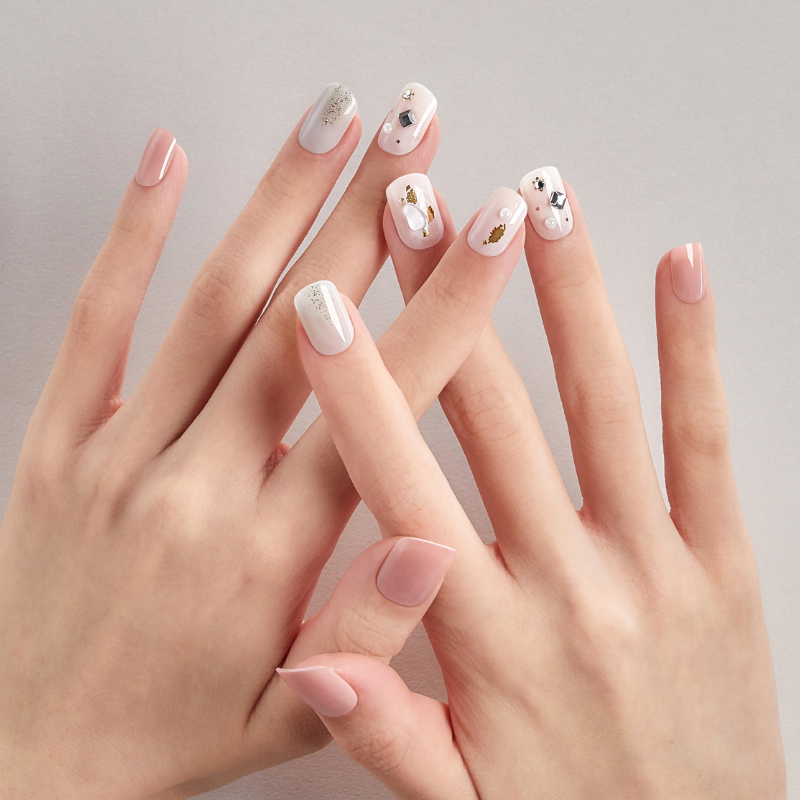 DASHING DIVA Magic Press Regular Round Mani Soft Sugar MGL2F014RR