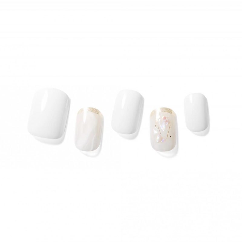 DASHING DIVA Magic Press Regular Round Mani White Mood MGL125RR