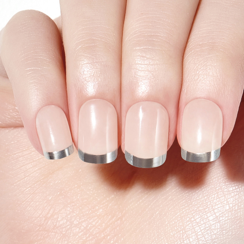 DASHING DIVA Magic Press Regular Square Mani Silver Slim French MWK157