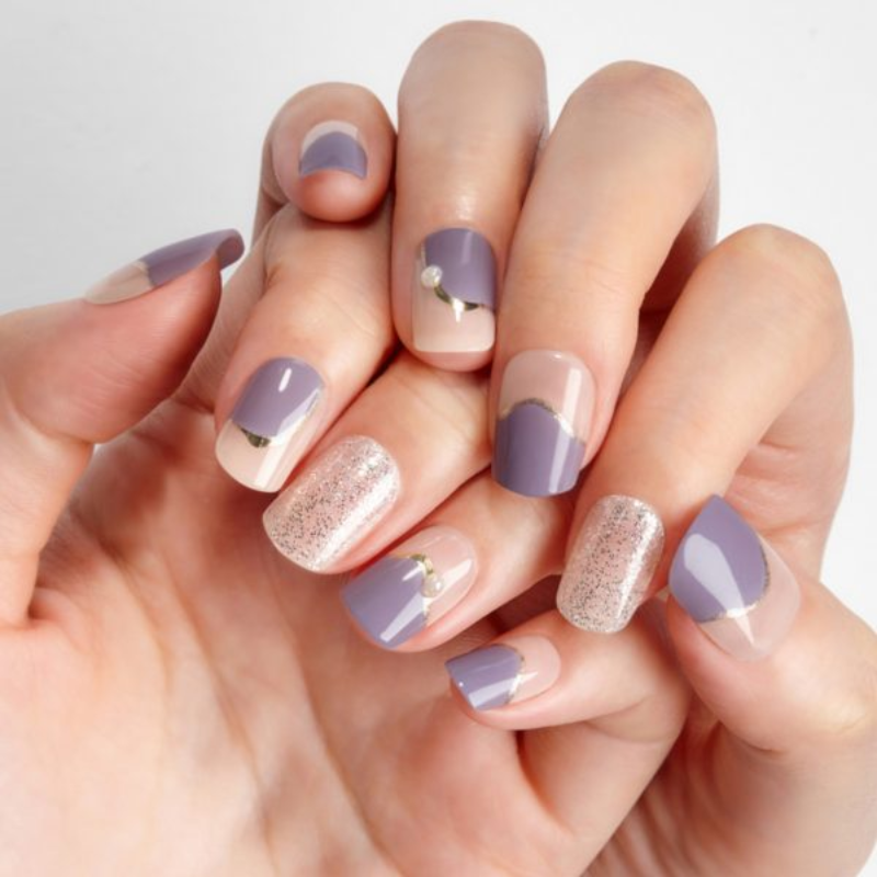 DASHING DIVA Magic Press Regular Square Mani Violet Petal MGL051