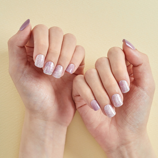 DASHING DIVA Magic Press Short Square Mani Dear Lilac MDR2F062SS