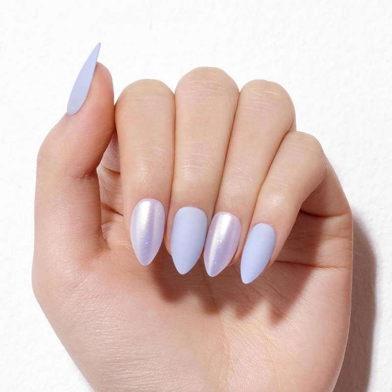DASHING DIVA Magic Press Stiletto Glow Up Mani Pale Blue Shine MDR980ST