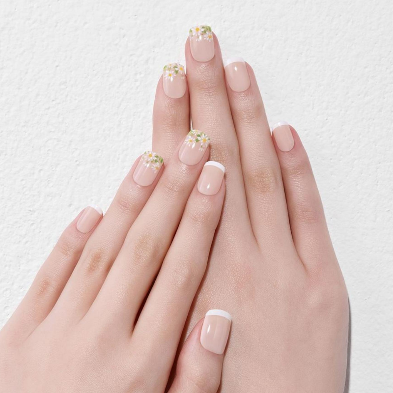 DASHING DIVA Magic Press Yellow Spring Mani Daisy Bloom MWK099