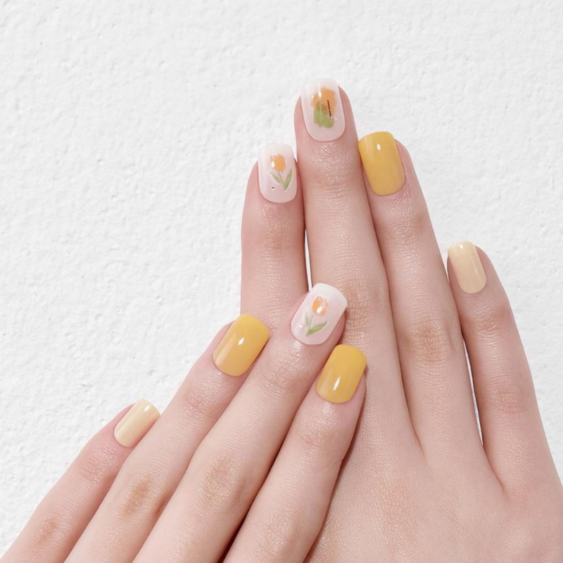DASHING DIVA Magic Press Yellow Spring Mani Tulip Drawing MWK102