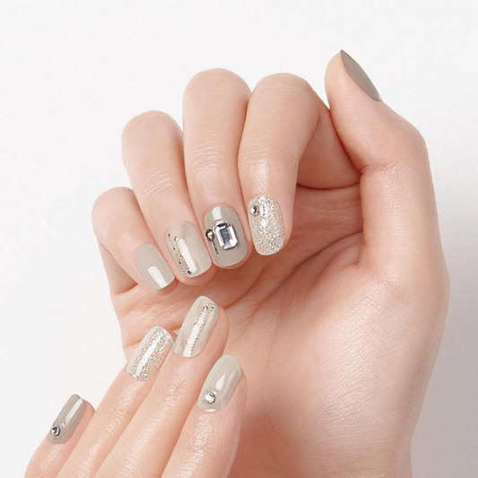 DASHING DIVA Gloss Gel Strip Big Stone Autumn Closet Mani Stilettos GVP236B