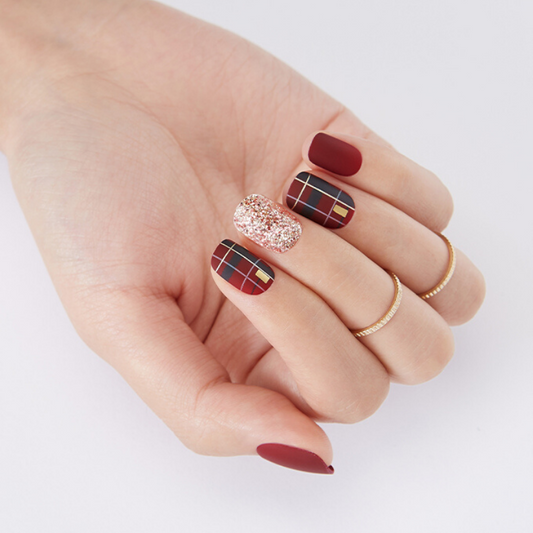 DASHING DIVA Magic Press Mani Level Up MDR543 (GLAM MOVE)