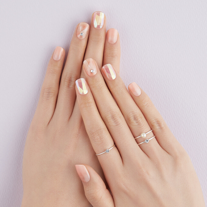 DASHING DIVA Magic Press Mani Blooming Muse MDR625 (SOFT SHINE)