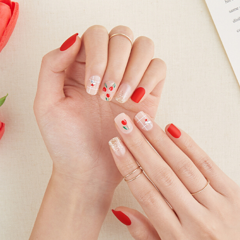 DASHING DIVA Magic Press Mani Delight Red MDR605 (SOFT SHINE)