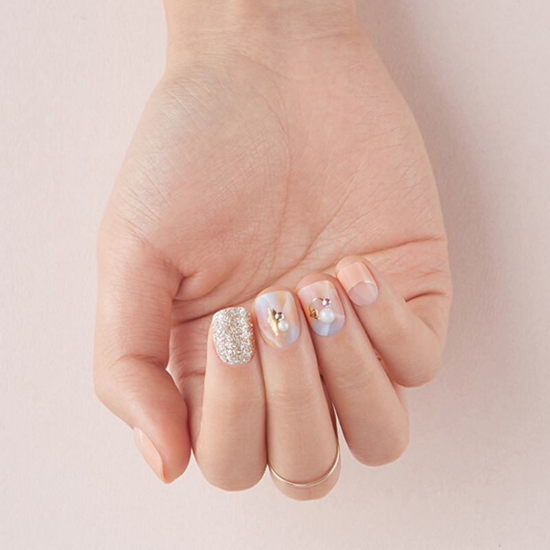 DASHING DIVA Magic Press Short Mani Dreaming U MDR592SS (SOFT SHINE)
