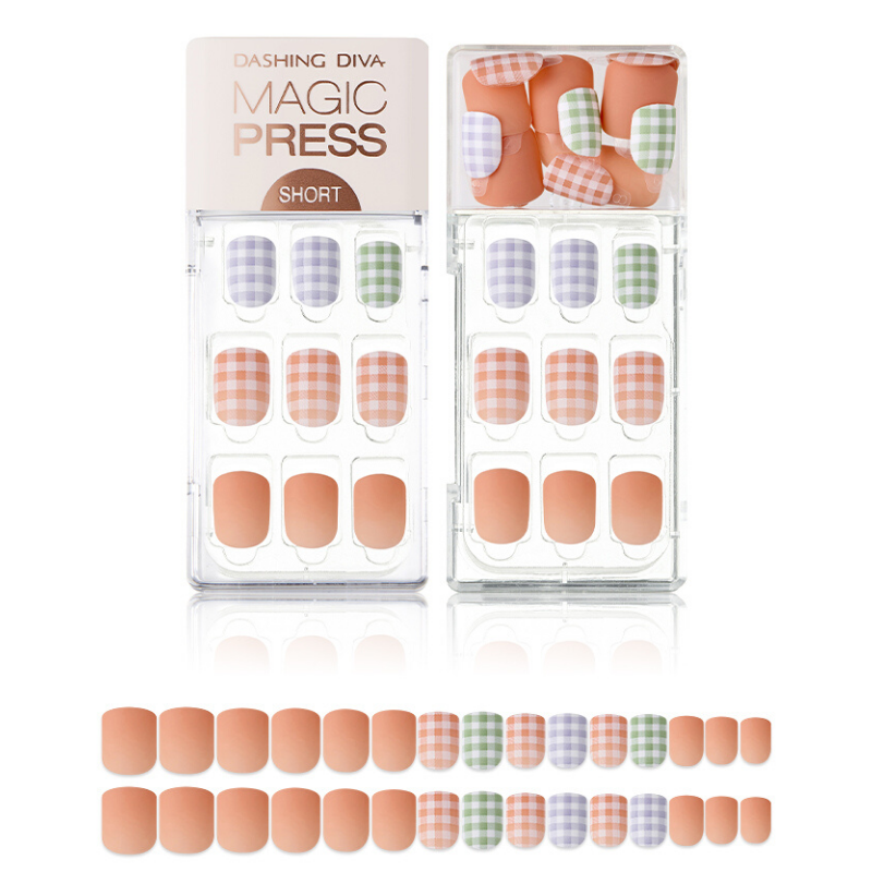 DASHING DIVA Magic Press Short Mani Pretty Gingham MDR594SS (SOFT SHINE)