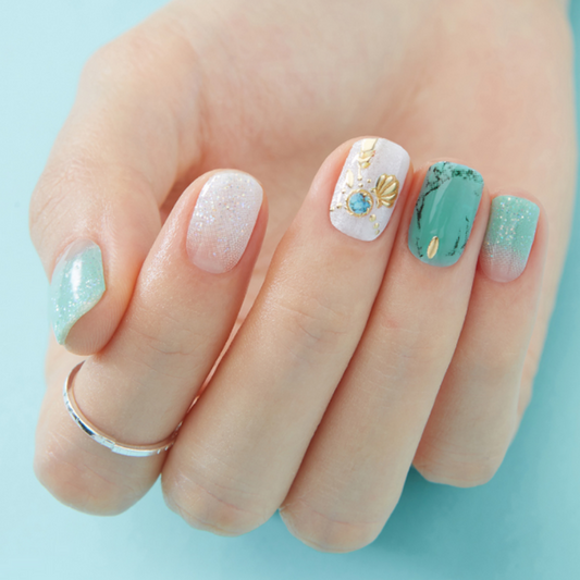 DASHING DIVA Magic Gel Strip Mani Blue Holes GVP40