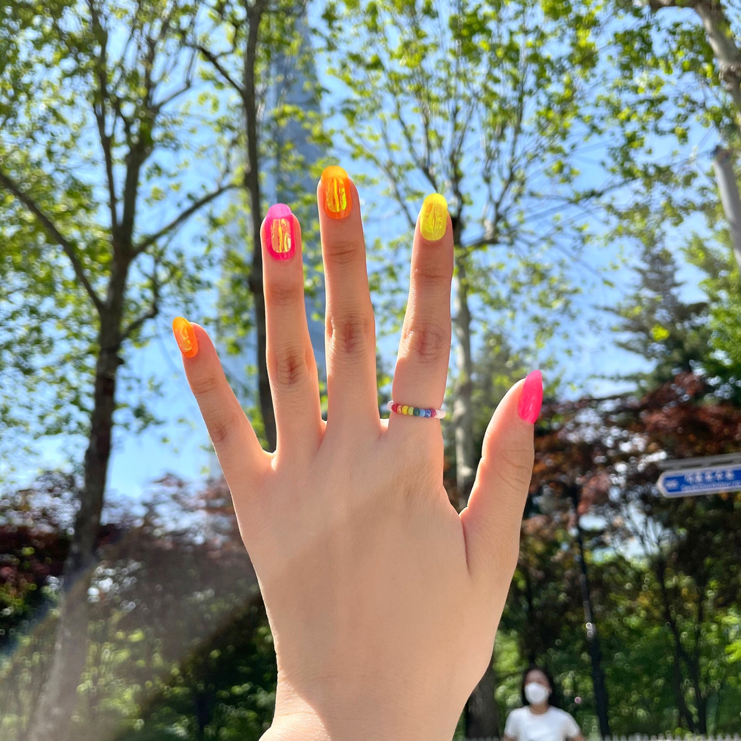 DASHING DIVA Glaze Mani Neon Candy (Short) ZMA063