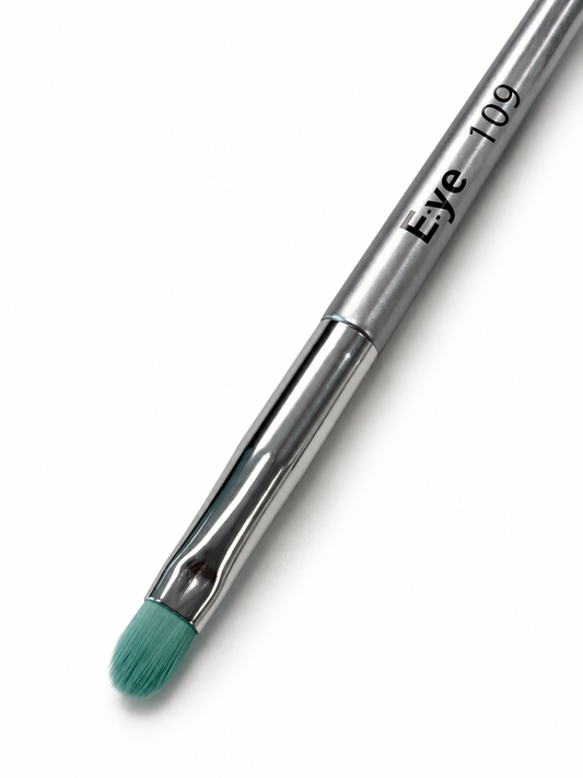 E:YE Round Shadow Brush (S) 109