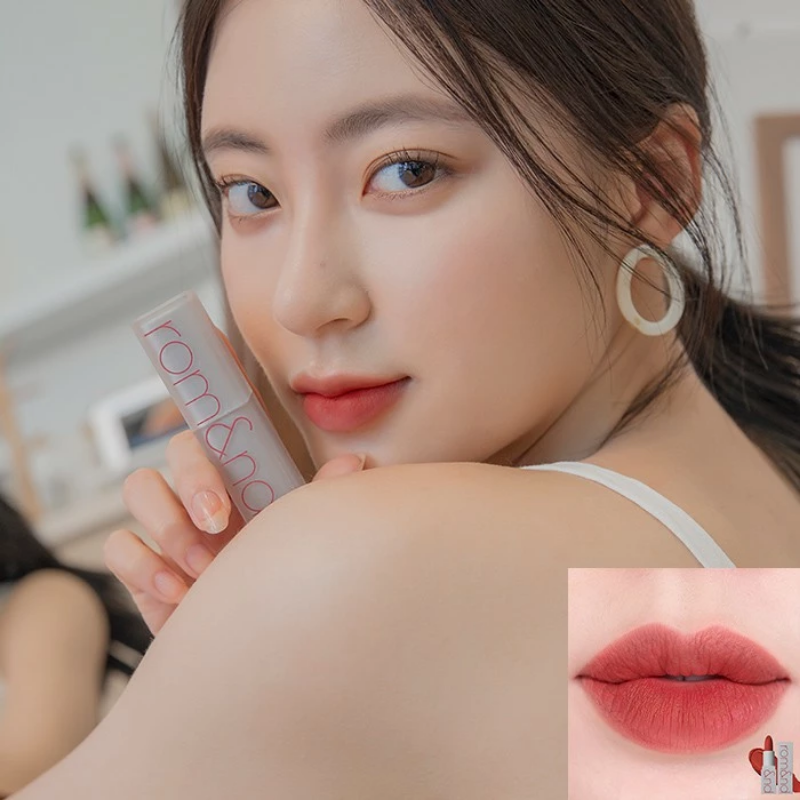 [CLEARANCE] [EXPIRY DATE APRIL 2026] ROMAND Zero Matte Lipstick #01 Dusty Pink