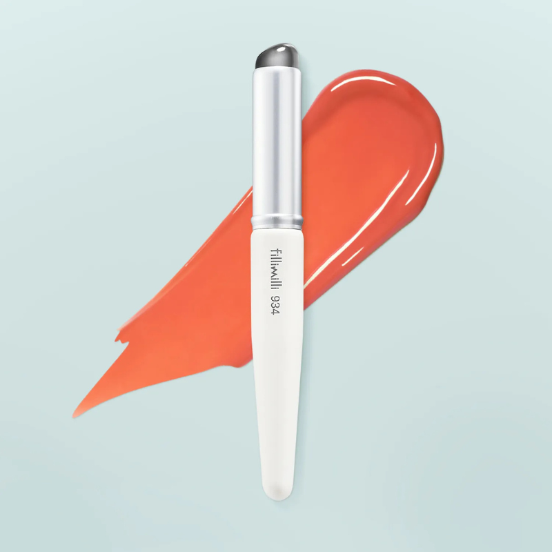 Fillimilli Fillimilli SILICONE LIP AND CHEEK BRUSH 934 – WOOH