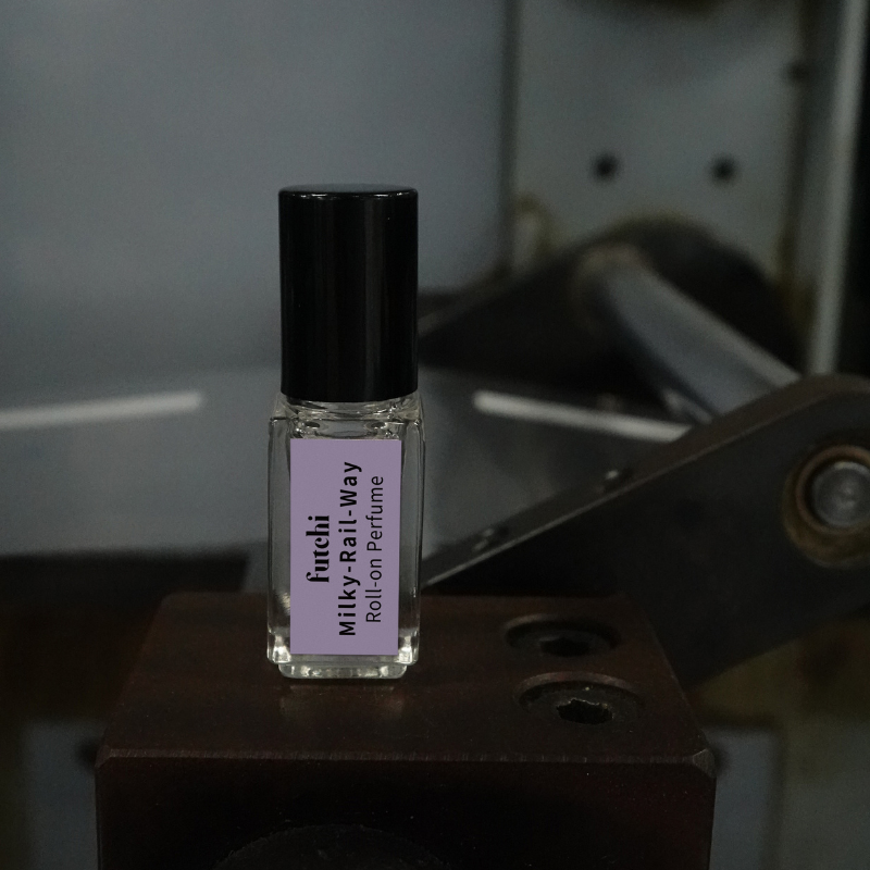 futchi ROLL-ON PERFUME《MILKY-RAIL-WAY》（Travel-Size) 3ml